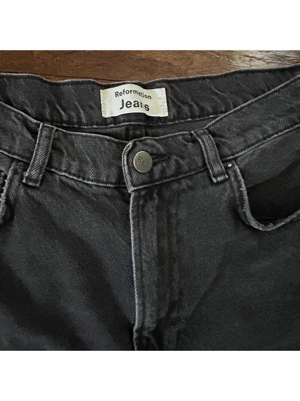 Reformation-black distressed jeans straight leg size 26 - Picture 11 of 12